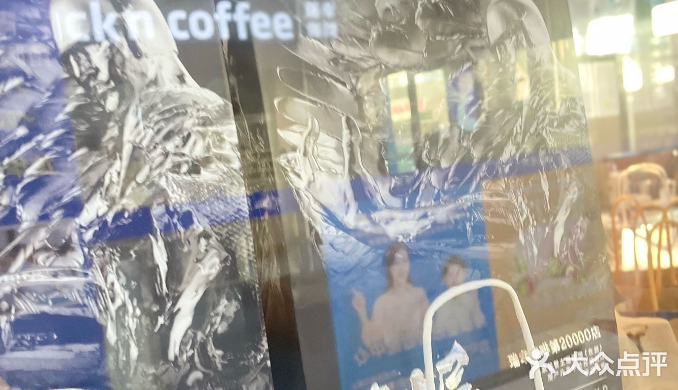 早上就开始喝酒[啤酒]啦(◠‿◠)[胜利]｜凯旋麦麦
