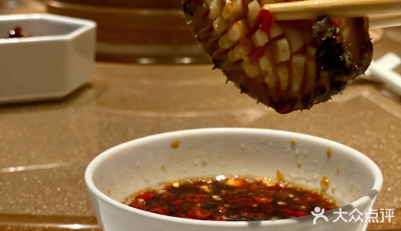 连续4年黑珍珠的鲍鱼火锅，究竟有何高明之处❓