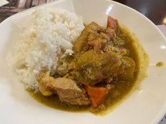 咖喱鸡肉饭-东海咖啡馆