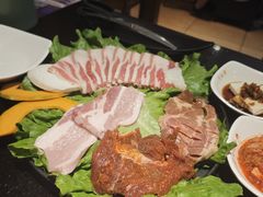 -木槿花韩式炭烤·熟成肉工坊(孙文东路店)