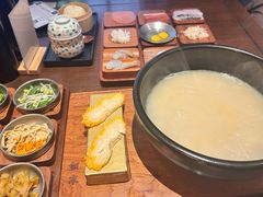 -银米·云南传统过桥米线(双廊黑金冠店)
