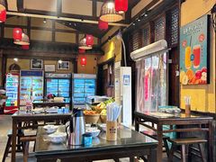 -富正毅三下锅·湘西韵味(天门山索道店)