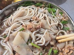 -正宗杨记普洱酸醋米线(总店)