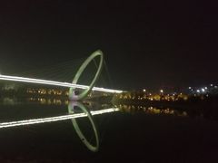 -南京眼步行桥
