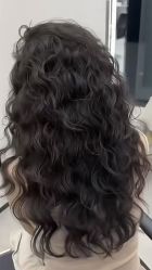 -虫二·专注健康烫染沙龙