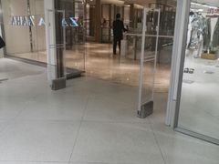 -ZARA(大上海时代广场店)