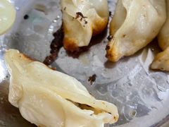 -黄阿姨锅贴大王(万航渡路店)