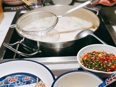 -尚尚仙·酸汤猪手·猪肚鸡火锅(华联万柳购物中心店)