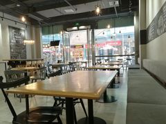 大堂-HELLO 27 意面·沙拉·帕尼尼