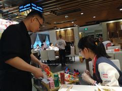 -海底捞火锅鲜切牛肉主题店(长寿路店)