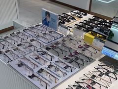-J-Optical佳视明眼镜·蔡司视觉(青岛金茂览秀城店)