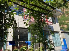 -秀水家园农家院住宿团建(石林峡店)