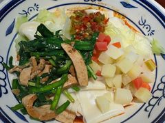 -阿瓦山寨·湘菜现炒·剁椒鱼头王(咸阳总店)