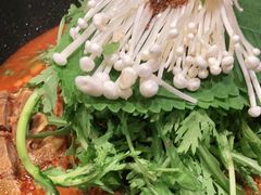 土豆排骨火锅-喇喇排骨火锅·传统韩式脊骨汤(望京西园总店)