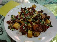 -泸沽肴(泸沽湖大洛水村农村信用社旁店)