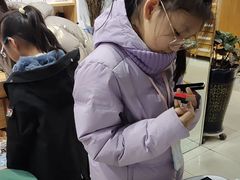 -豪门视光·星趣控·蔡司依视路眼镜代理商(中央大街店)