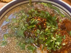 -云阿蛮云南生烫牛肉米线(奉贤路店)