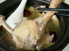 -七的湖·晚芳亭·阳澄湖农家菜·大闸蟹(莲花岛店)