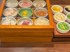 -良米山·云南野生菌过桥米线(上海首店)