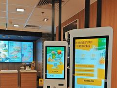 -麦当劳(吉林站13检票口对面)