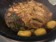 -屯老二农家铁锅炖·行业领军者(梅江店)