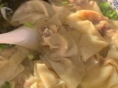 -吕氏馄饨包子大排档