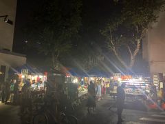 -吴山路夜市