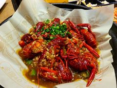 -何师烧烤Pro ·江湖川菜·小龙虾·精酿(太古里旗舰店)