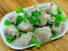 -牛喵喵铜锅牛肉馆