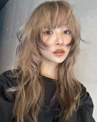 -米娜护肤造型