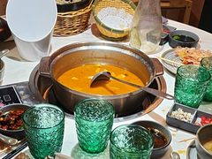 -喃喃椰·糟粕醋·椰子鸡火锅(七堡花园店)