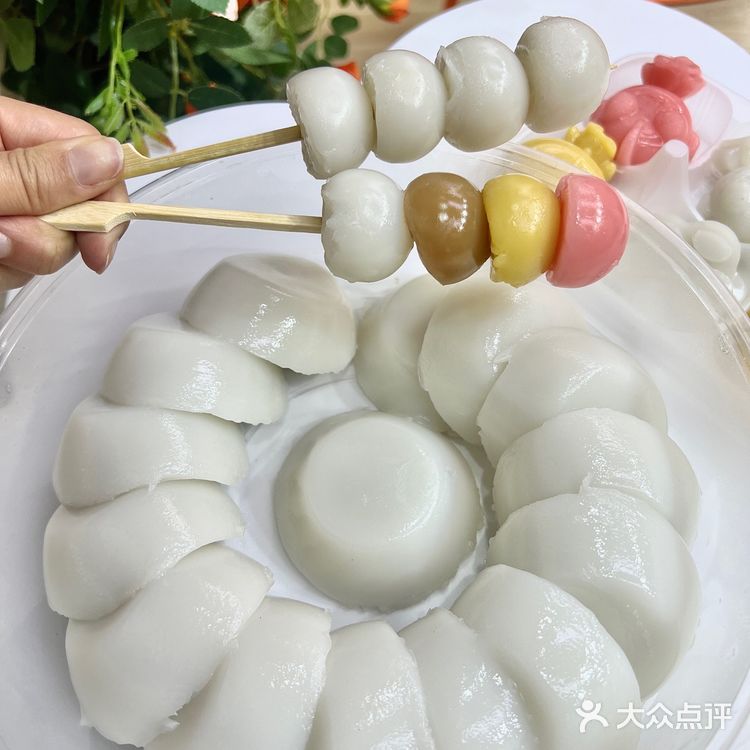 五一来南昌旅游的。来吃热罩子！吃白糖糕！吃冰糖糕！