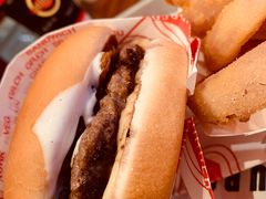 蘑菇牛肉汉堡-FATBURGER 特富客汉堡(外交公寓店)