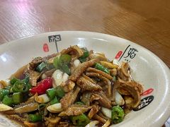 -何永光123鲜牛肉馆(1号店)