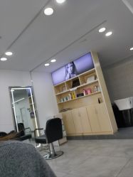 -Coo Hair salon