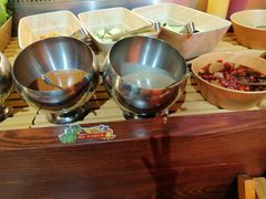 -叽叽扎扎烤肉场(生态城万达店)