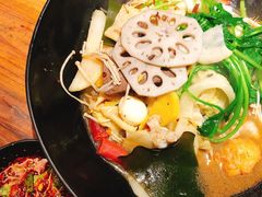 -万记麻辣烫国展总店