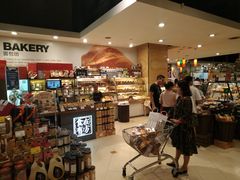 面包甜点陈列柜-Ole 面包房(华润万象城店)