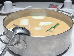 -肥仔文澳门猪骨煲(南京西路店)