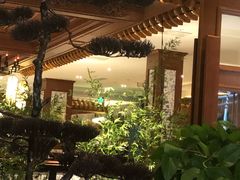 -八府香鸭·啫啫煲(华山路店)