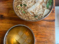 -正宗杨记普洱酸醋米线(总店)