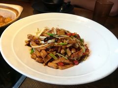 韭芽炒香干-王荣法仓前羊锅