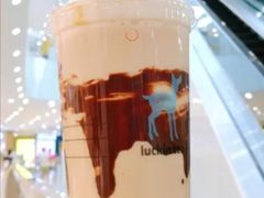 小火山阿华田厚乳-瑞幸咖啡(孝感万达广场店)