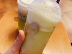 -喜茶(杭州滨江宝龙店)