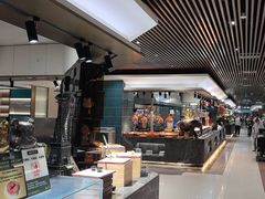 -金马门国际美食百汇(珞喻路店)