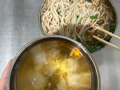 -正宗杨记普洱酸醋米线(总店)