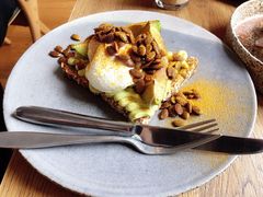 牛油果吐司-BOR Eatery(安福路店)