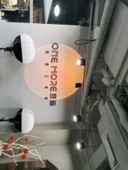 -变画·发型STUDIO