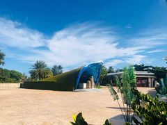 -亚龙湾中心广场