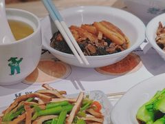 -老乡鸡(上海白玉兰广场店)
